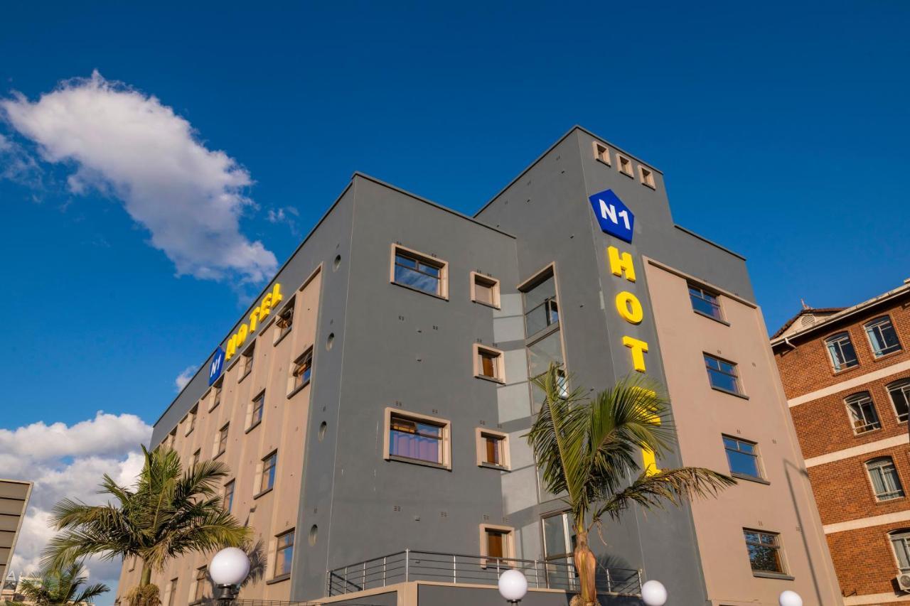 N1 Hotel Rotten Row Harare Eksteriør bilde