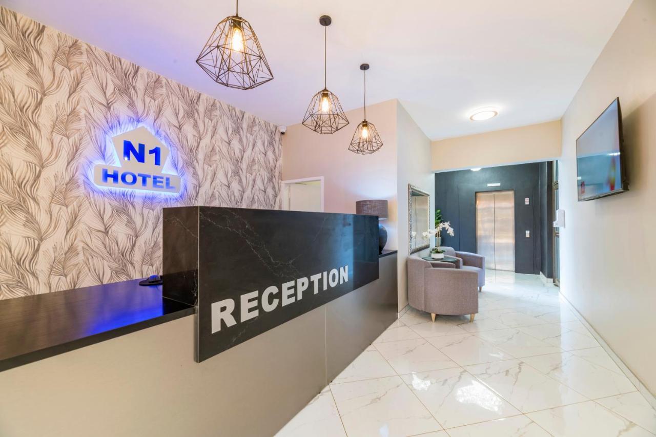 N1 Hotel Rotten Row Harare Eksteriør bilde